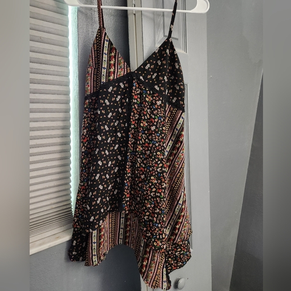 ALICE + OLIVIA $374 Delilah Dress in Romantic Floral Stripe - Picture 8 of 8